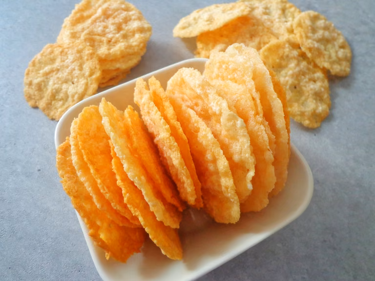 Chrupiące parmezanowe chipsy