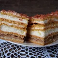 śmietanowiec z jabłkami