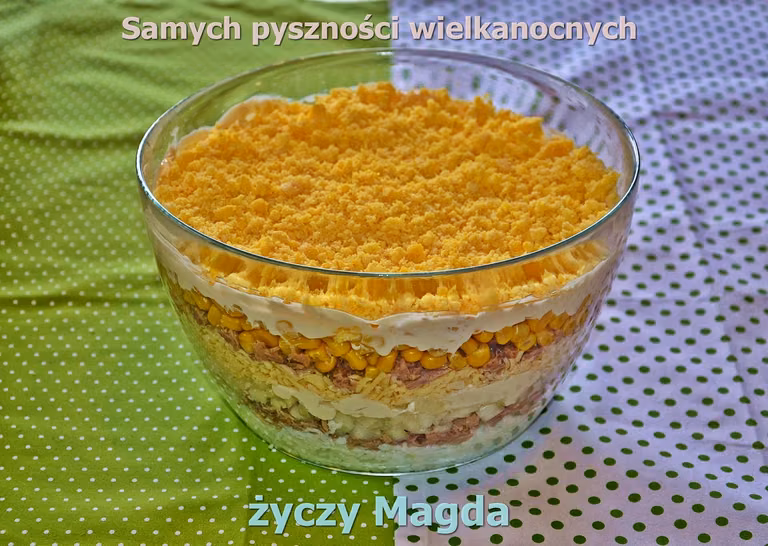 Sałatka warstwowa z tuńczykiem