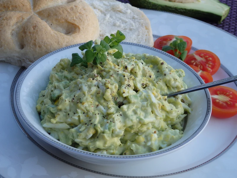 Pasta jajeczna z awokado