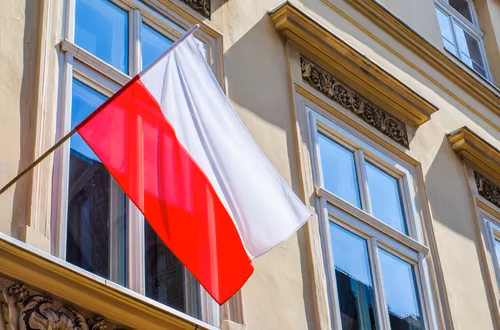 1 sierpnia 2025 dniem wolnym od pracy? Jest decyzja w sprawie święta państwowego i długiego weekendu