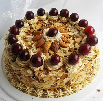 Tort Migdałowo-wiśniowy bez mąki