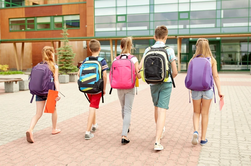 Harmonogram roku szkolnego 2025/2026 ucieszy uczniów i rodziców! Będą aż 4 opcje na przedłużenie weekendów