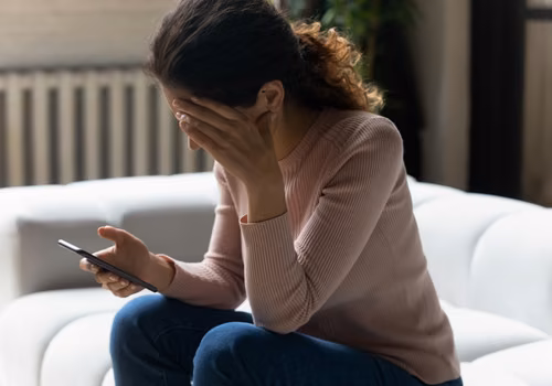 Telefon ze szkoły zawsze oznacza problem. Nigdy: „proszę być dumna” - pisze Justyna [LIST]