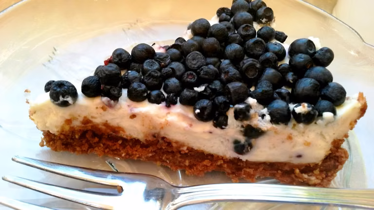 Bezglutenowa tarta z jagodami