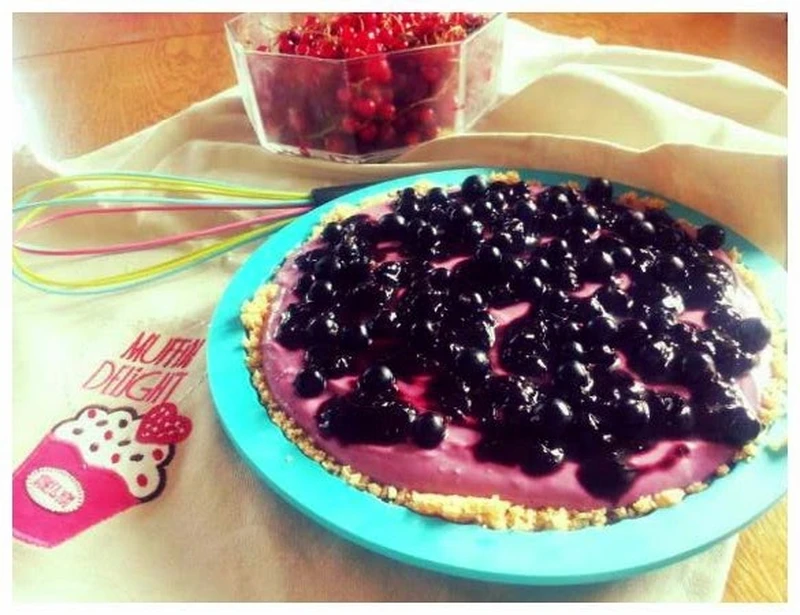 Tarta z czarną porzeczką
