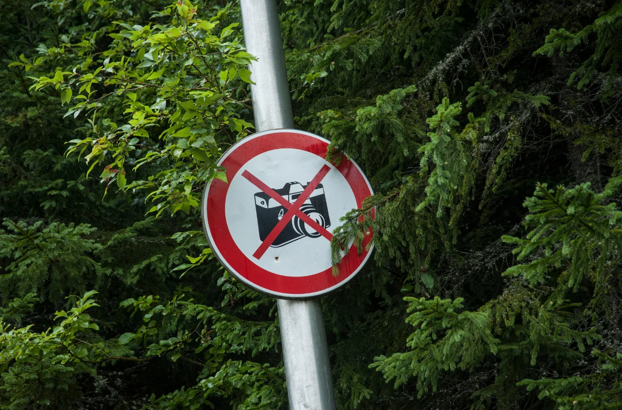Polska wprowadza surowe regulacje: Zakaz dotyczący 25 tysięcy obiektów!