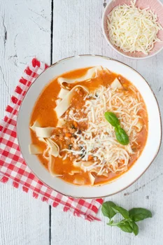 Zupa a la lazania