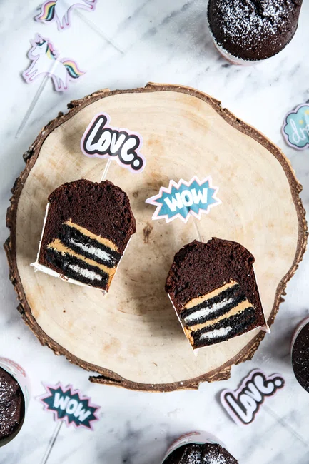 Babeczki z oreo i masłem orzechowym