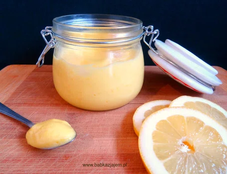 Lemon curd-słodko-kwaśny krem cytrynowy