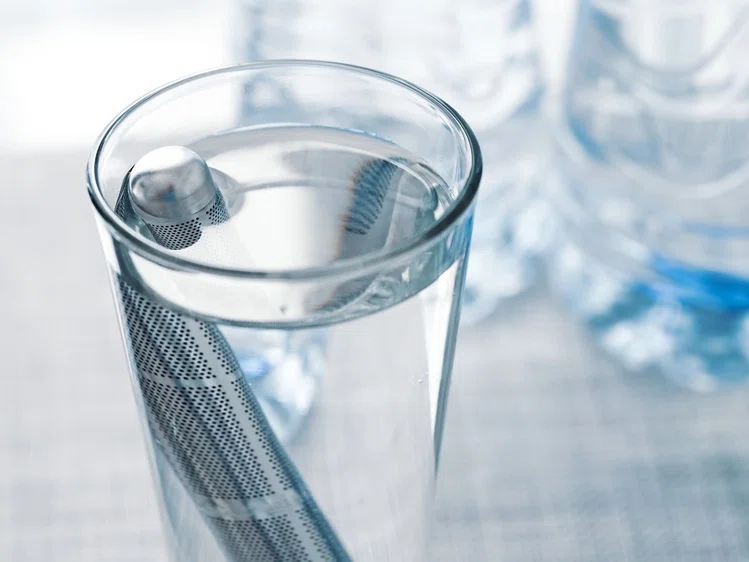 Zdjęcie Woda alkaliczna- na co pomaga i czy warto ją pić? #1