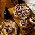 Pączki na piwie z karmelizowanym bekonem