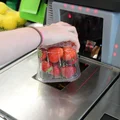 Płatne kasy samoobsługowe? Znana sieć wprowadza kontrowersyjne rozwiązanie!