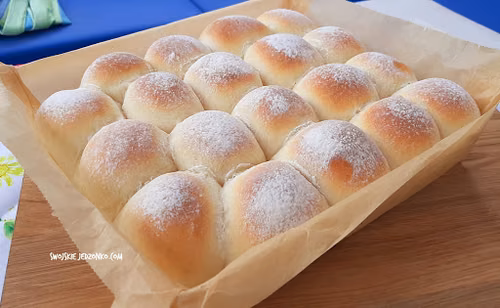 Bułeczki mleczne mięciutkie i puszyste