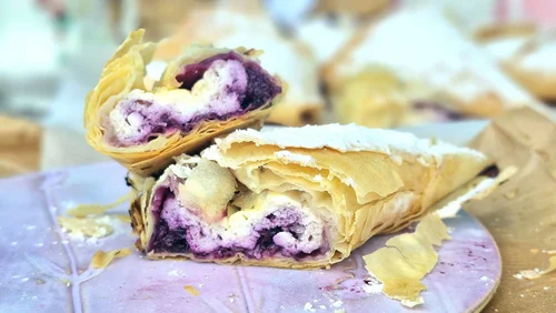 Rożki filo z borówkami