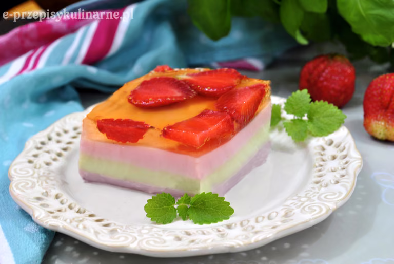 TĘCZOWY SERNIK NA ZIMNO – SUPER LEKKI (175 KCAL)