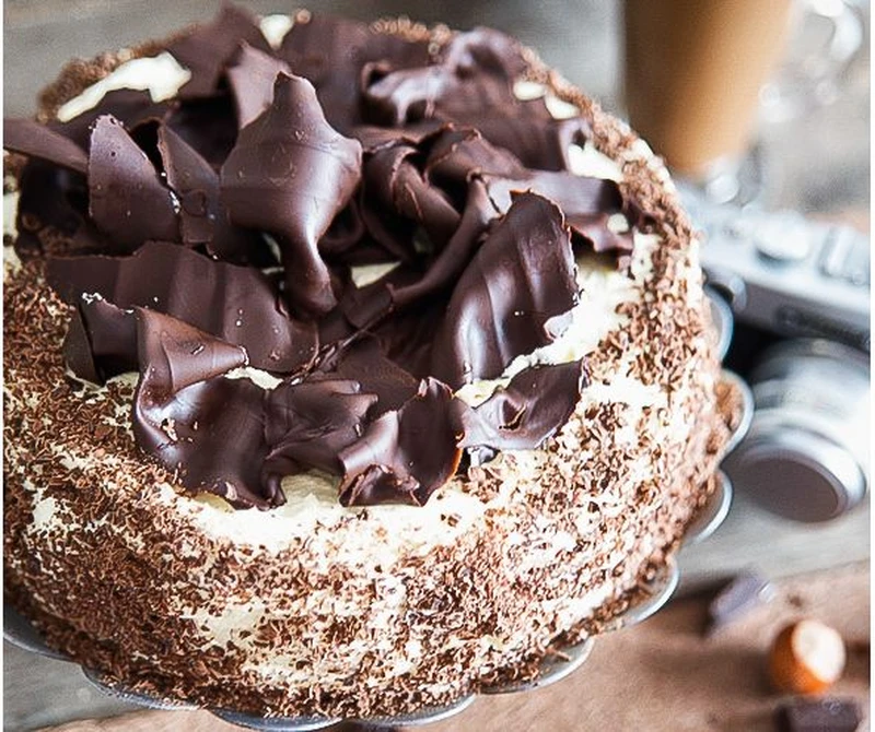 Tort cappuccino z czekoladą