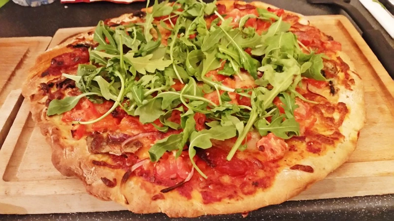 Przepis na pyszną domową pizzę