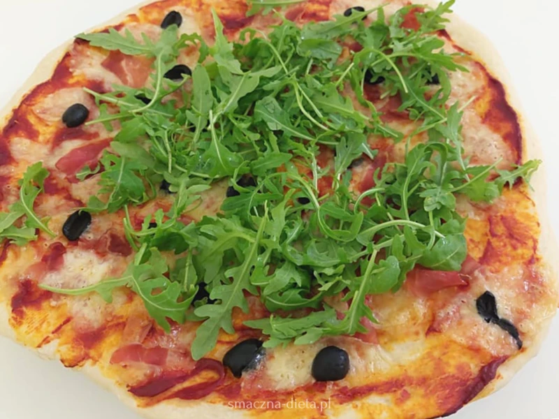 Domowa pizza owsiana