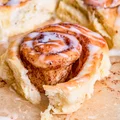 Cinnamon rolls – delikatne bułeczki cynamonowe (6 składników)