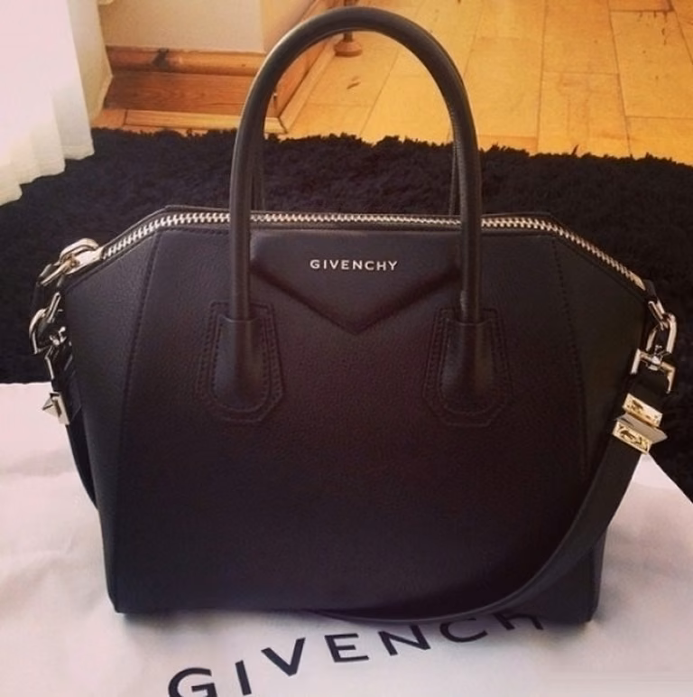 Kuferek od Givenchy