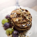 3-minutowe pancakes z blendera – bezglutenowe, wysokobiałkowe i fit!
