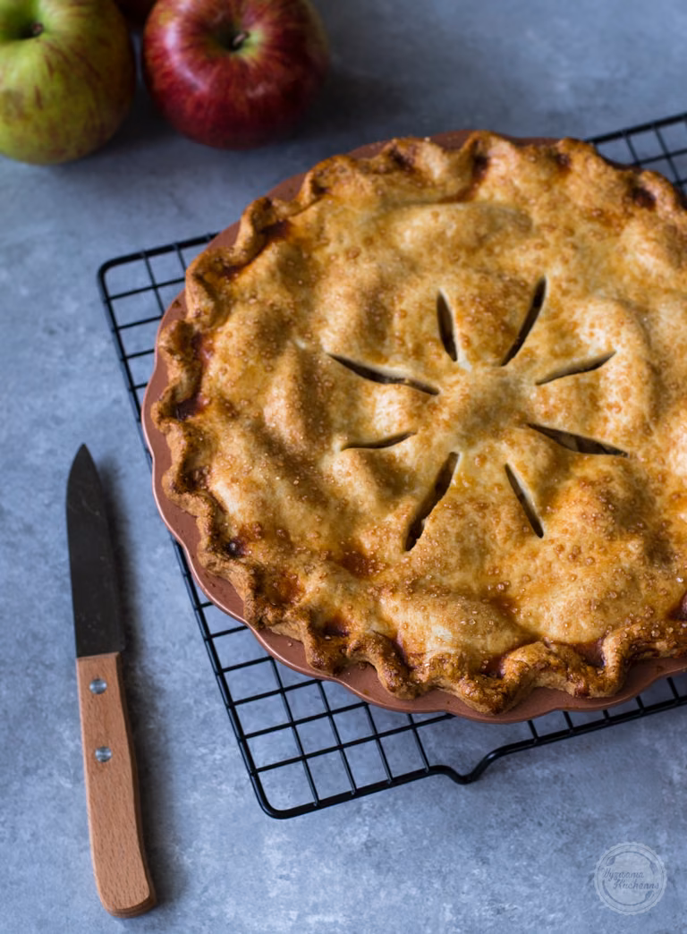 Amerykańska Szarlotka (Apple Pie)