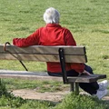 Tysiące seniorów nie dostanie w tym roku czternastki! Te osoby dostaną tylko połowę kwoty