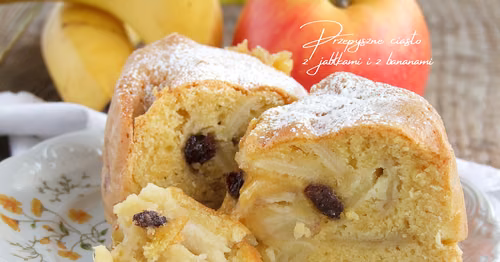 pyszne ciasto z jabłkami i bananami