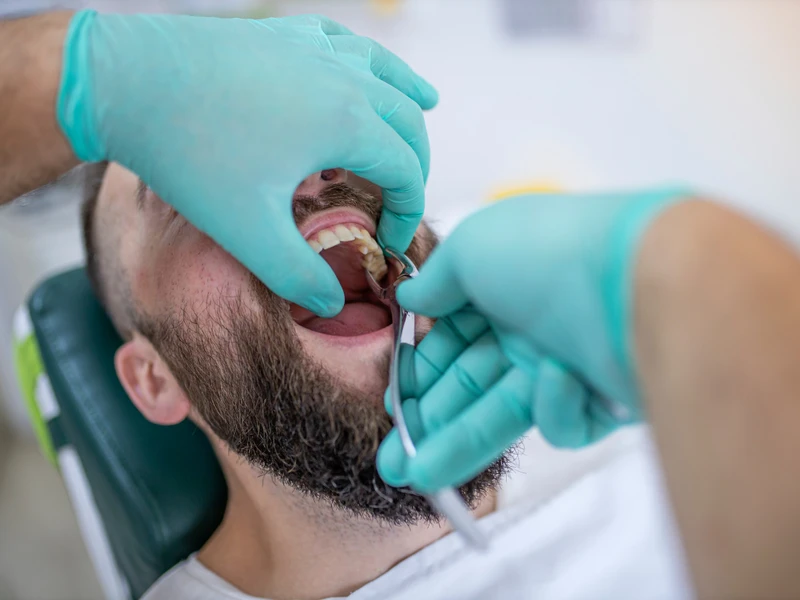 Absurdalne ceny u dentystów! Dlaczego jest tak drogo?