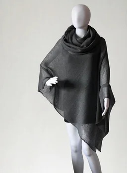 Lniane poncho na letnie upały