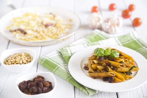 Makaron penne z anchois