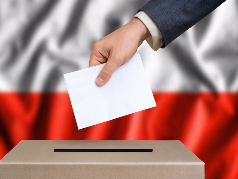 Jak zmienić swoje miejsce głosowania? Wystarczy kilka kliknięć!