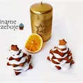 Piernikowe choinki z lukrem
