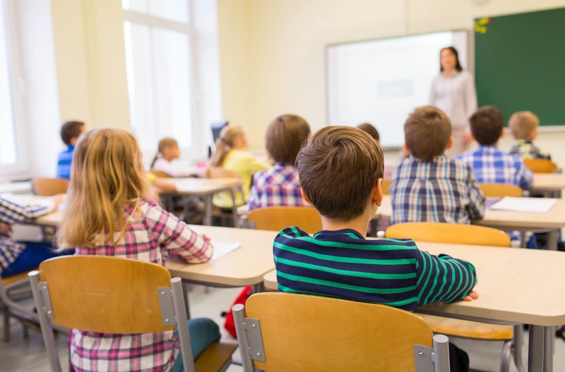 4 dni szkoły ale tylko dla nauczycieli! Kontrowersyjny pomysł zmian w edukacji