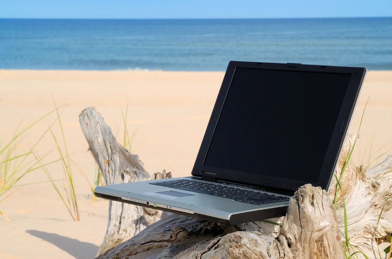 35 dni urlopu wypoczynkowego dla każdego pracownika? Ministerstwo rozważa zmiany w Kodeksie Pracy