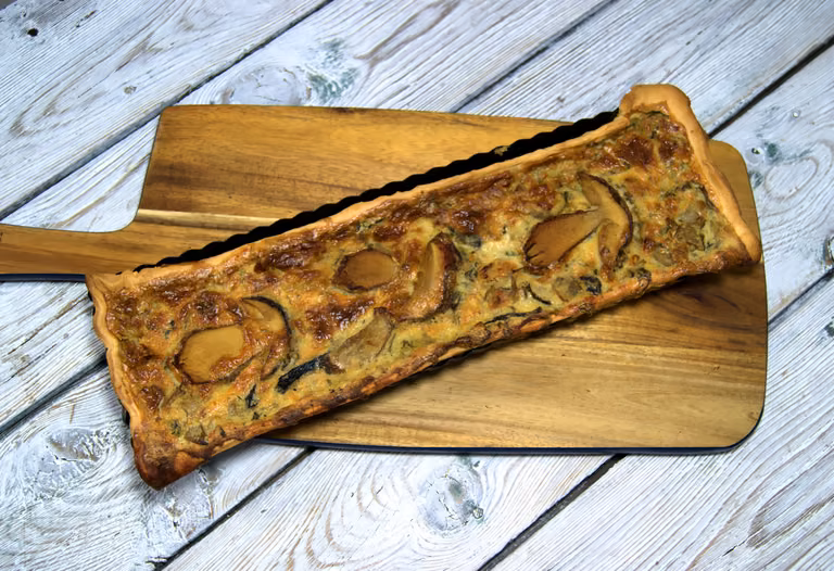 Francuska tarta grzybowa z dwoma serami w 35 minut