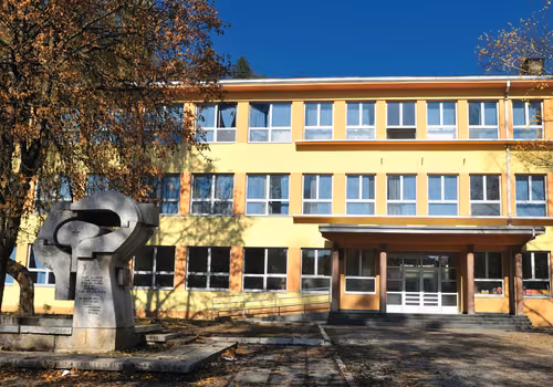 Szkoły tworzą „strefy zakazane”! Rodzice nie mogą nawet odprowadzić dziecka?