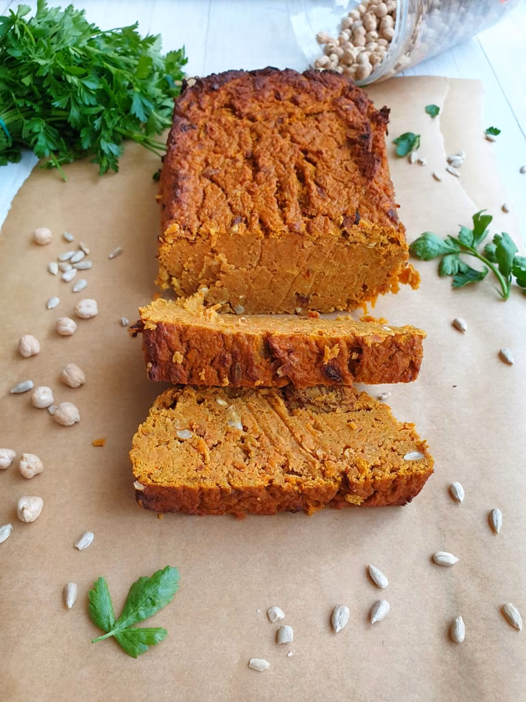 Bezmięsny pasztet z ciecierzycy i marchewki