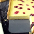 Cytrynowa tarta sernikowa z żurawiną