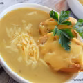 Zupa cebulowa z grzankami
