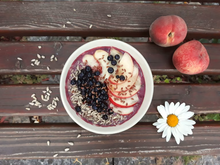 Borówkowe smoothie bowl