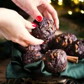 Piernikowe muffinki bananowo – cukiniowe z orzechami