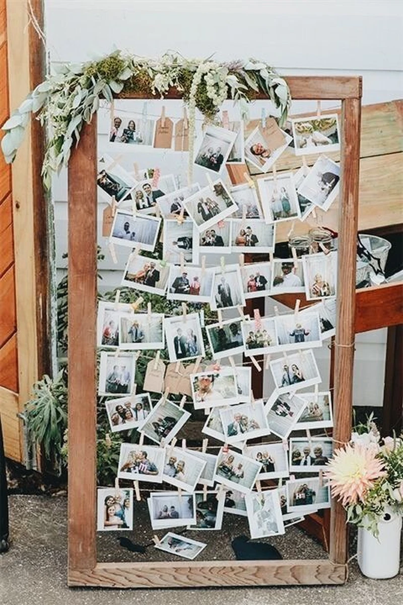 Ramka ze zdjęciami z polaroida