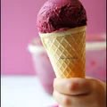 Lody z czarnej porzeczki