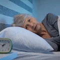Dlaczego z wiekiem coraz gorzej sypiamy? Poznaj przyczyny