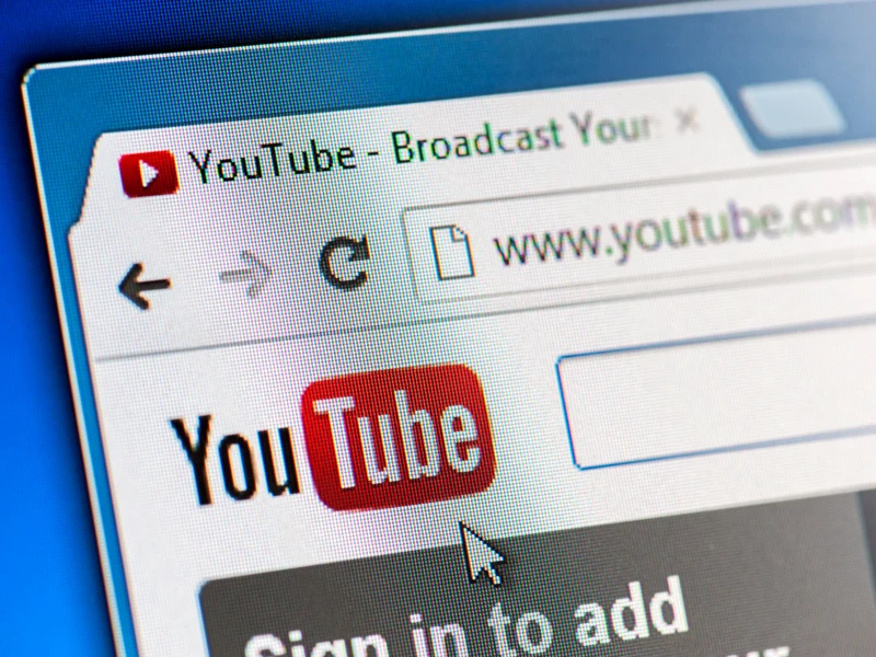 Czy YouTuberzy zapłacą podatek? Kto musi wpisać się do rejestru KRRiT?