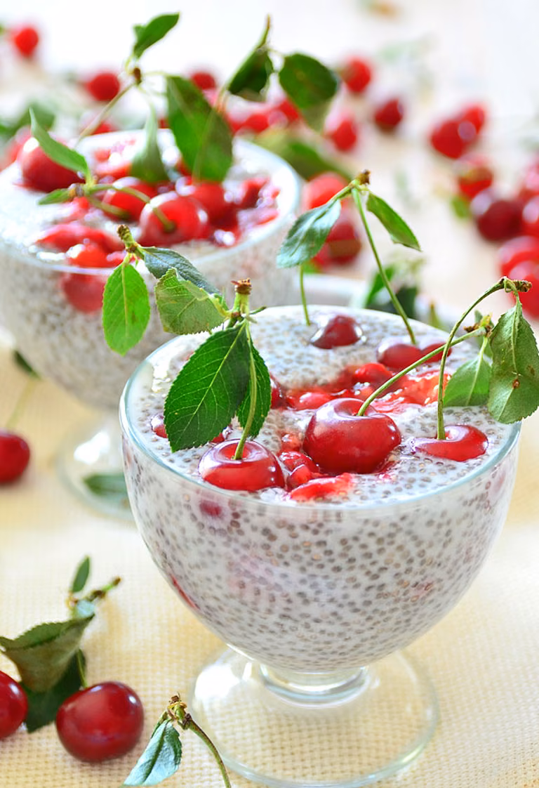 Pudding chia z wiśniami - zdrowy i fit