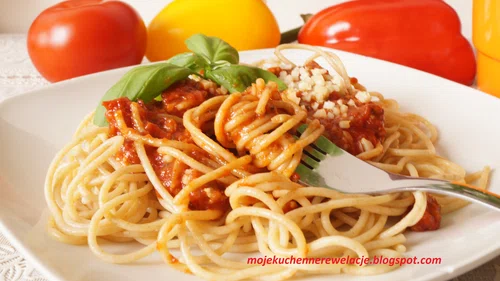 Razowe spaghetti bolognese