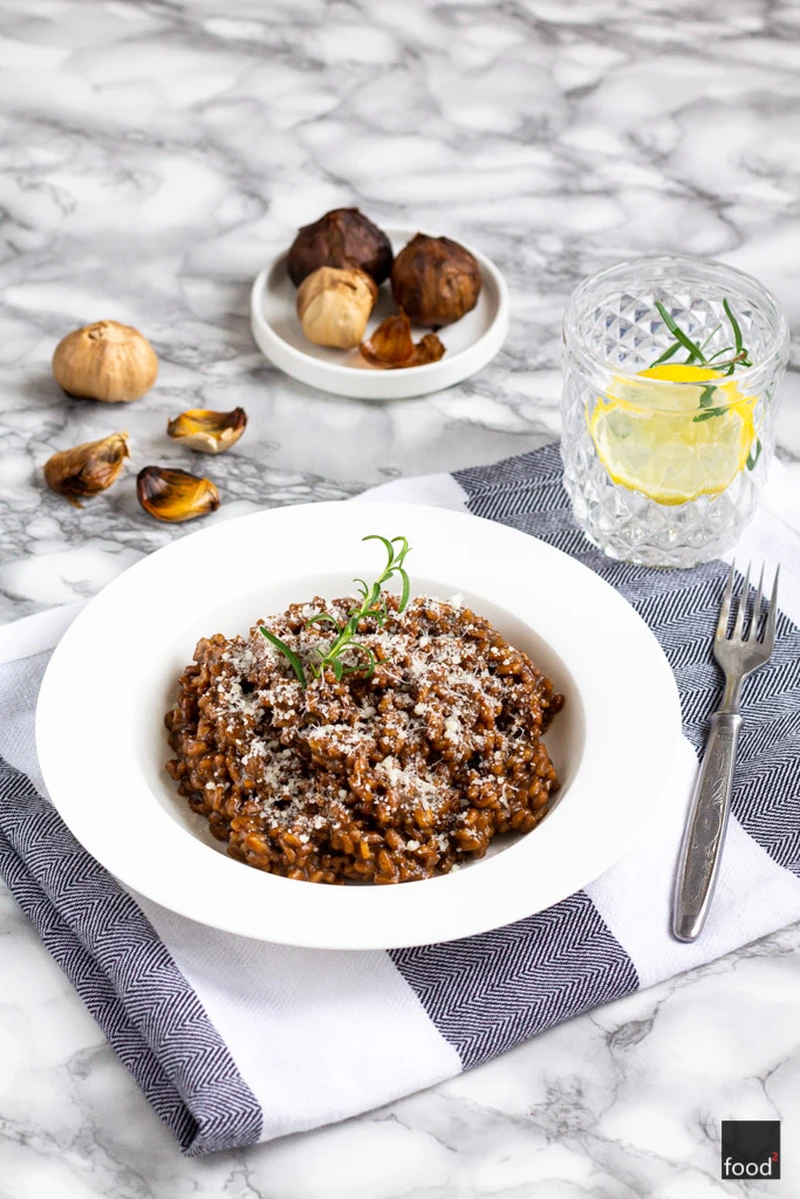 Risotto z czarnym czosnkiem